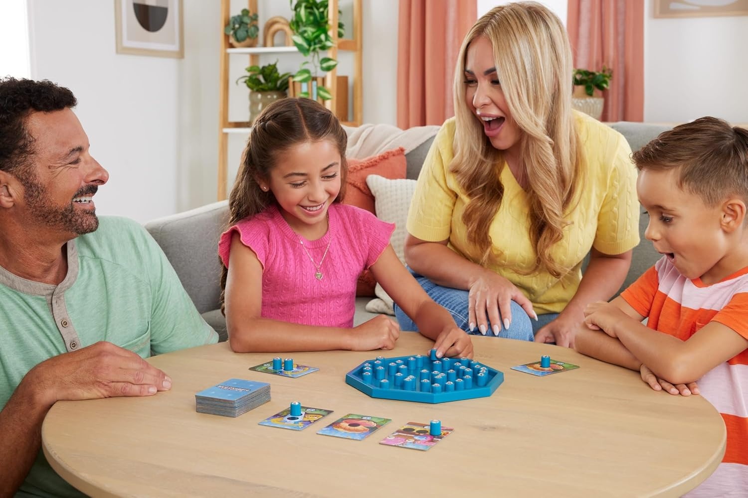 image:imageMattel Games Deep Sea Diamond Dive Board Game for 24 Players Pick Up Gems Not Trapped Treasure for Kids and Family Game Night with Easy Rules and Quick Gameplay for Ages 6